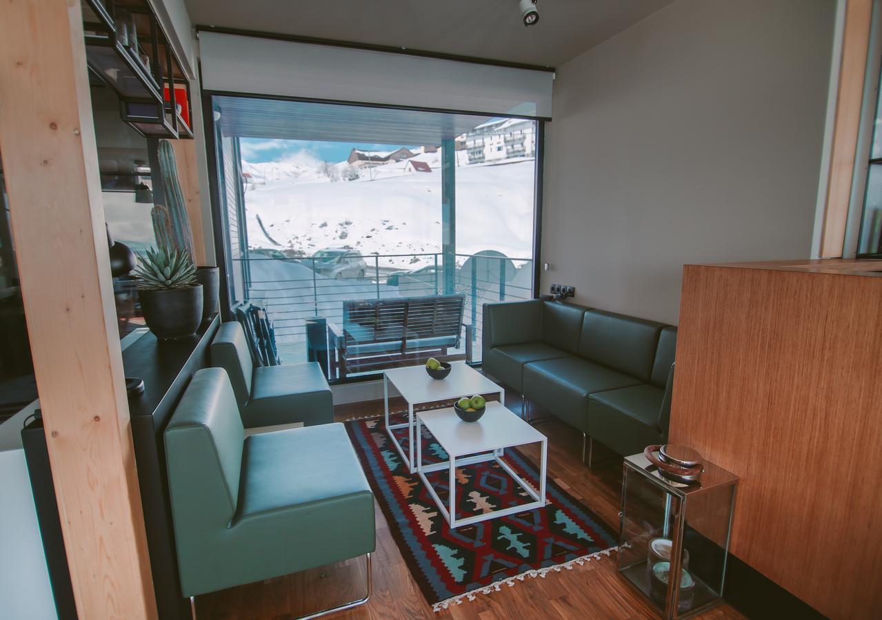 Quadrum Hotel Gudauri Εξωτερικό φωτογραφία